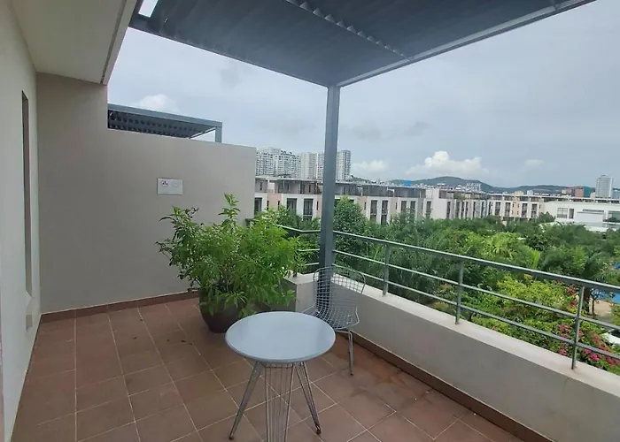 Royal Lotus Apartment Ha Long